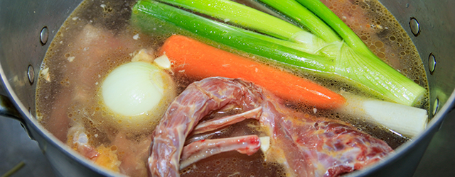 鶏ガラスープ