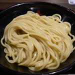 麺は製麺所で購入しています